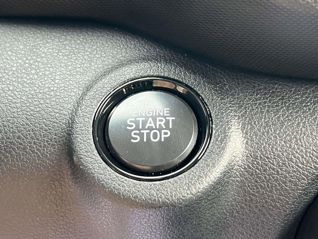 Certified 2023 Hyundai Venue Limited w/ Cargo Package image 35