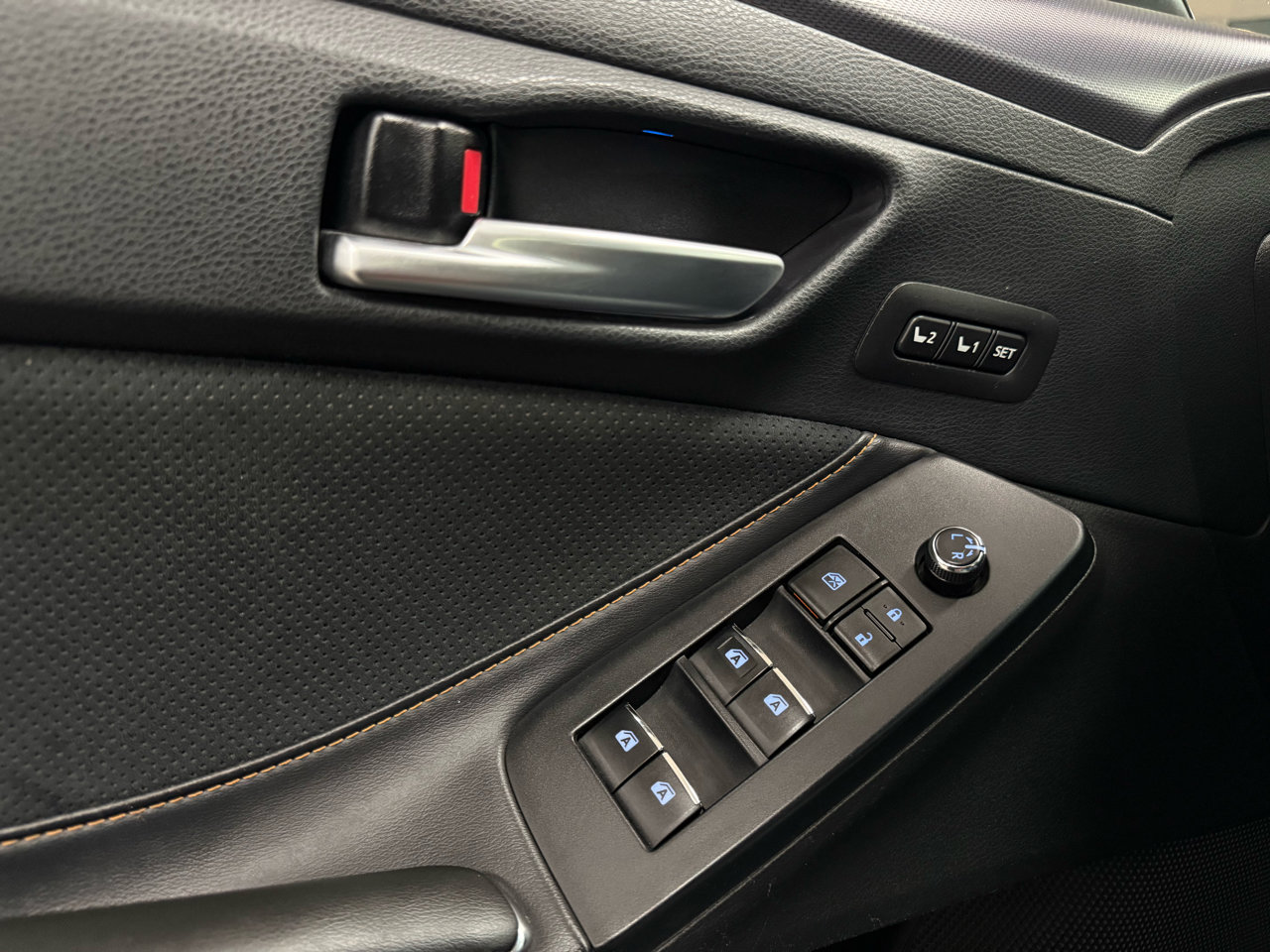 Used 2019 Toyota Avalon Touring w/ Advanced Safety Package image 26