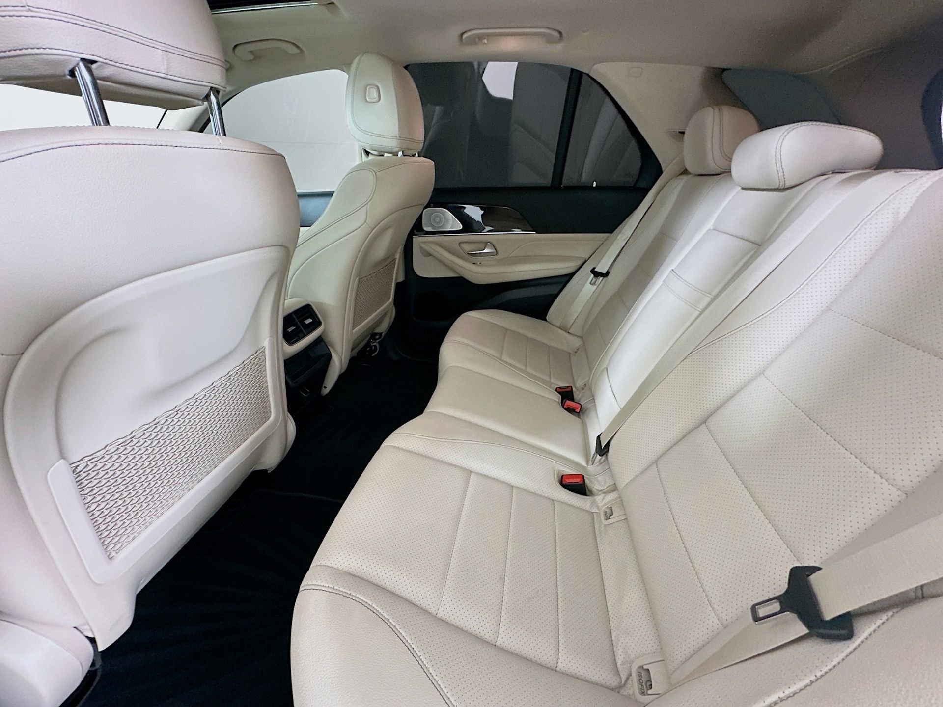 Certified 2022 Mercedes-Benz GLE 350 w/ Premium Package image 26