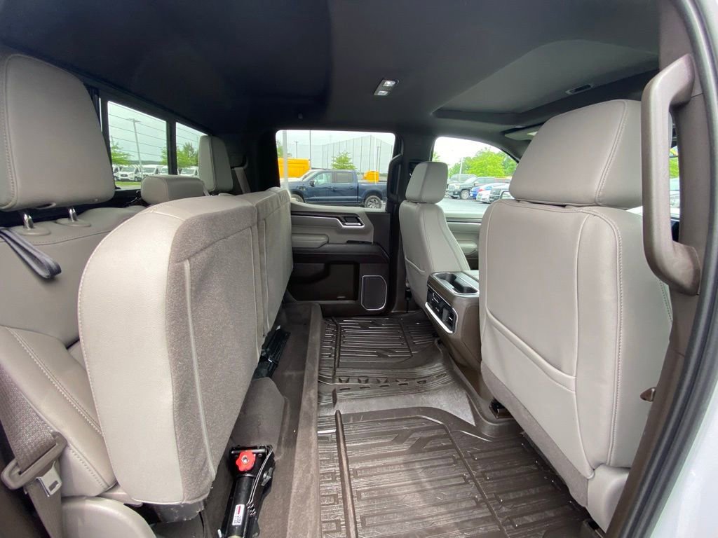Used 2022 GMC Sierra 1500 SLT AWD/4WD image 27