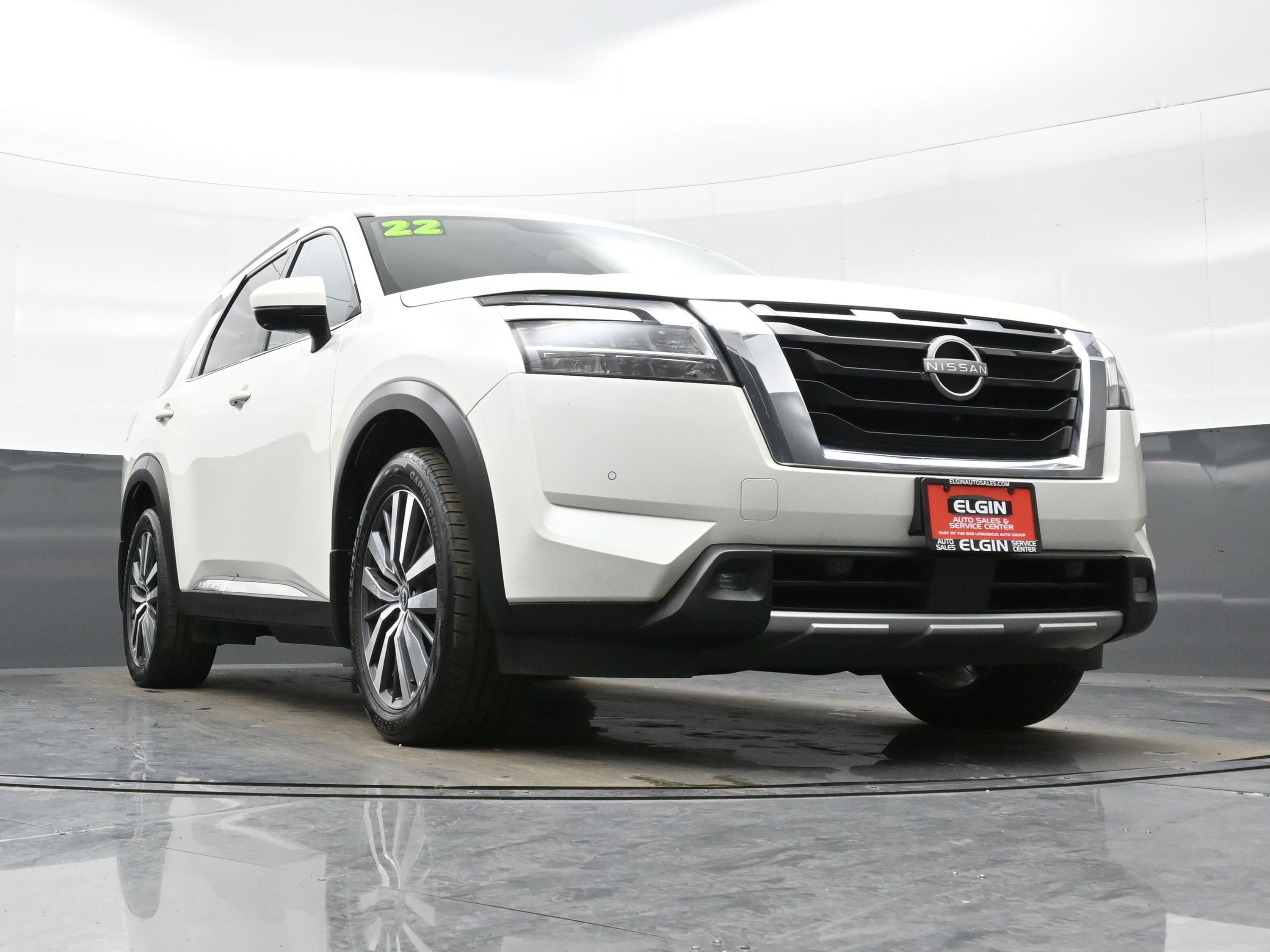 Used 2022 Nissan Pathfinder Platinum w/ Cargo Package image 35