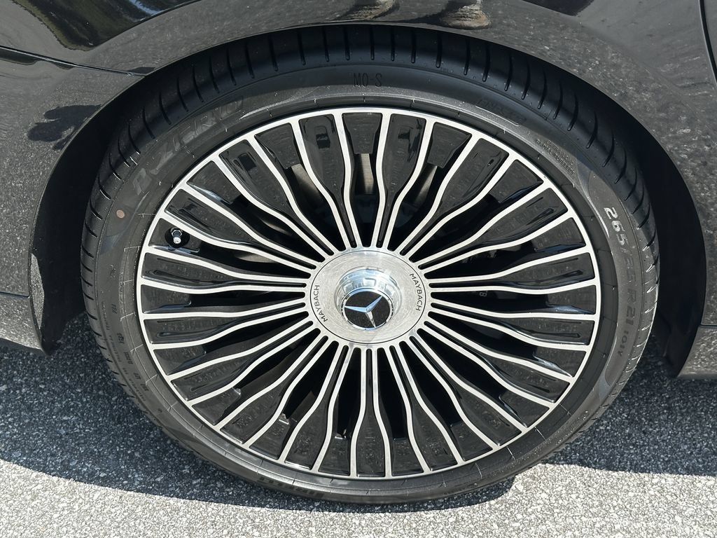 Certified 2024 Mercedes-Benz Maybach S 580 4MATIC image 21
