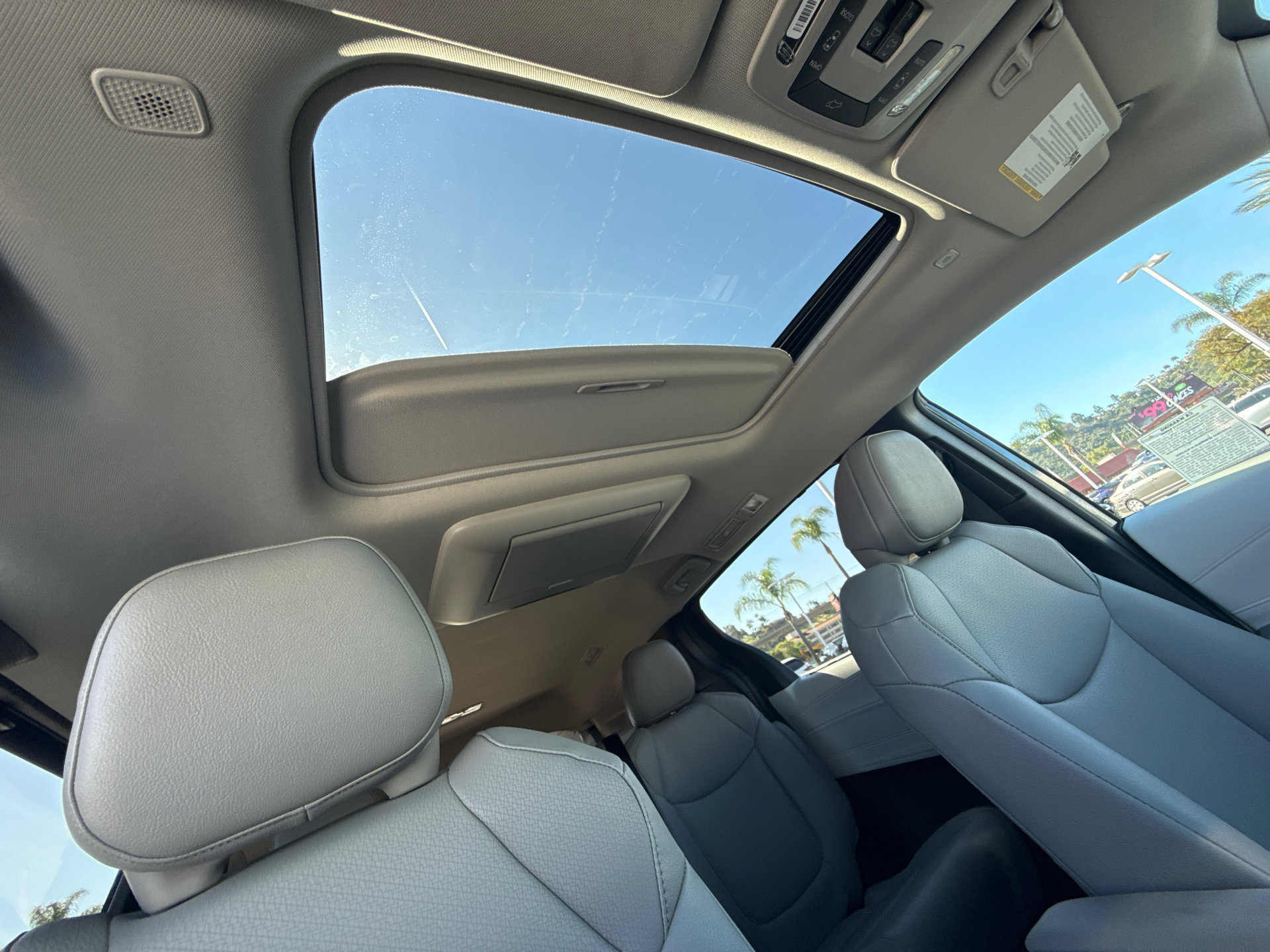 New 2026 Toyota Sienna XLE image 15