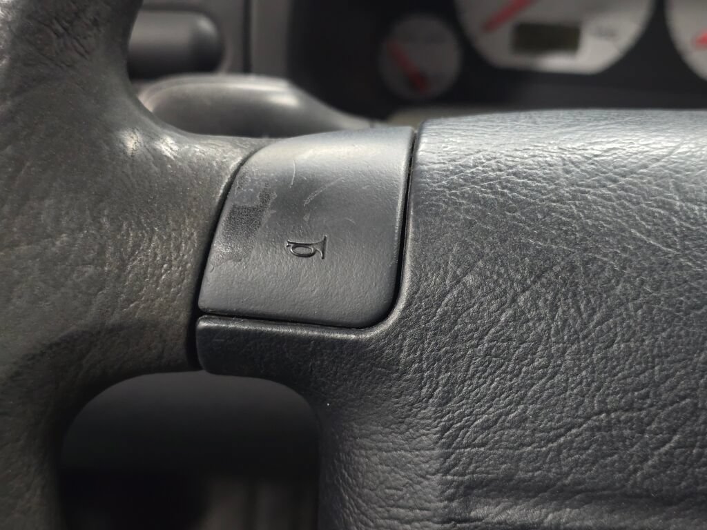 Used 1996 Volkswagen Golf GL FWD image 74