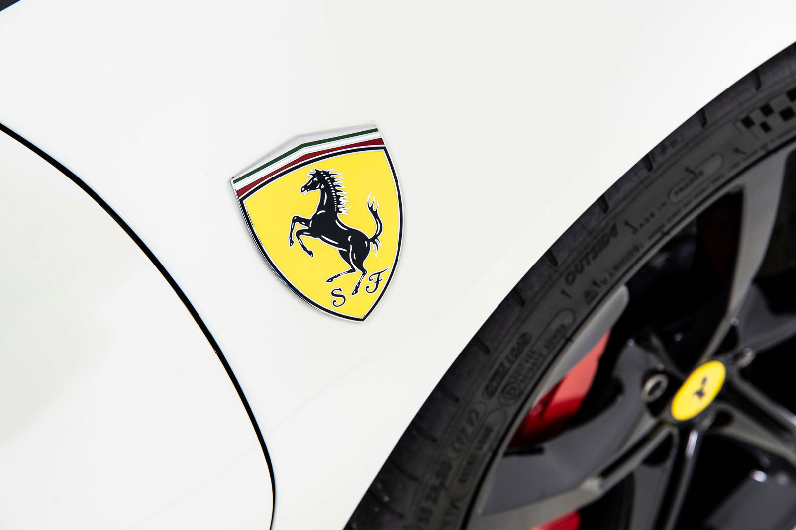 Certified 2022 Ferrari SF90 Stradale AWD/4WD image 25