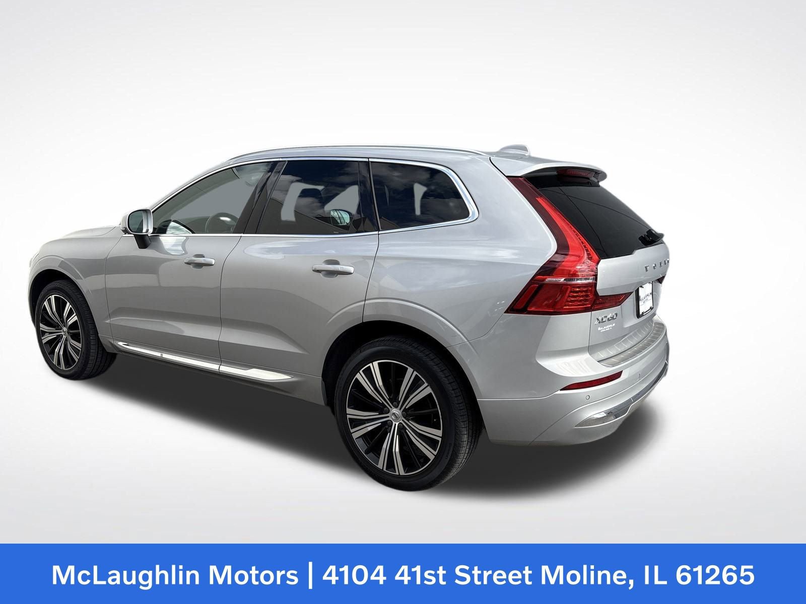 Certified 2022 Volvo XC60 B5 Inscription w/ Climate Package image 3