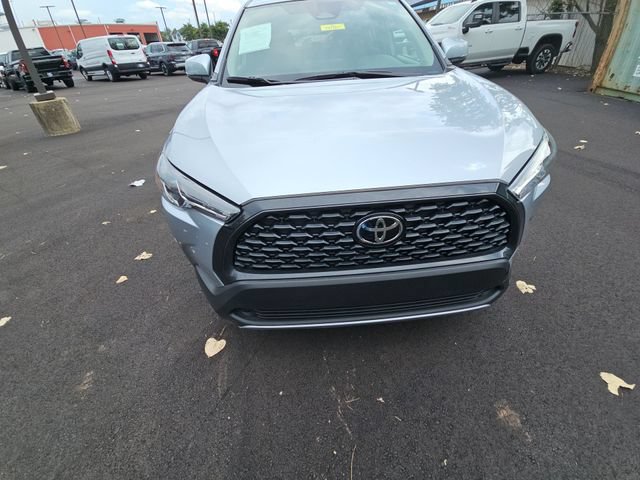 Used 2024 Toyota Corolla Cross LE AWD/4WD image 33