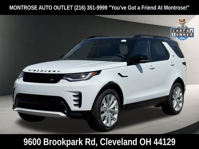 Used 2024 Land Rover Discovery Dynamic SE AWD/4WD image 3