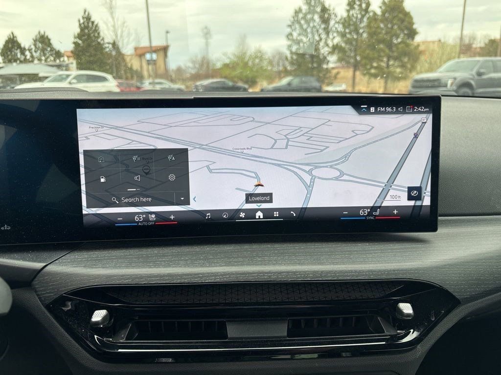 Used 2025 BMW 330i xDrive Sedan image 14