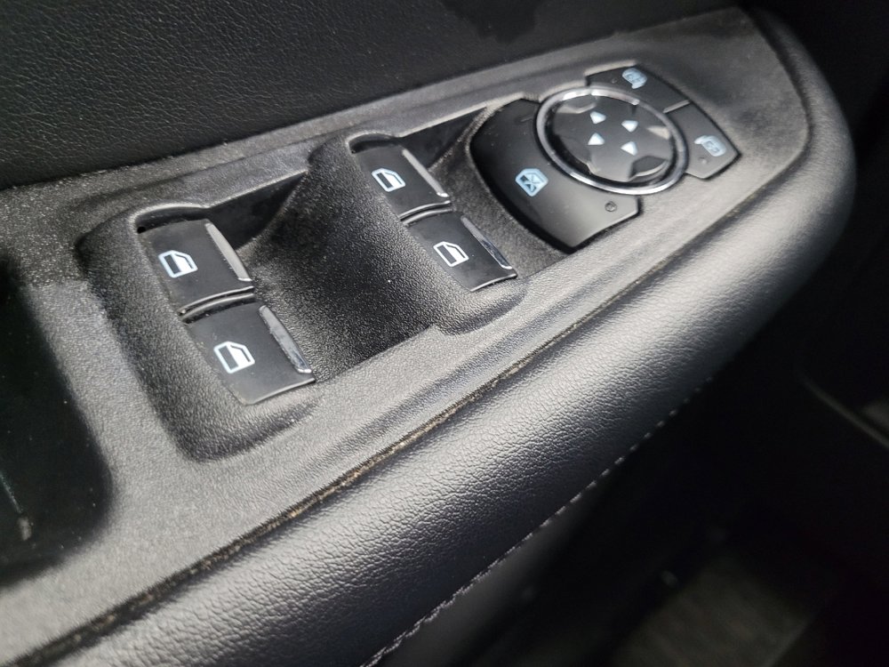 Used 2023 Ford Edge SEL image 27