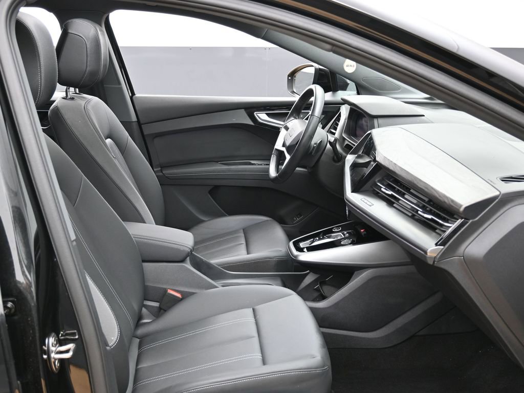 Used 2024 Audi Q4 e-tron Premium Plus w/ Premium Plus image 37