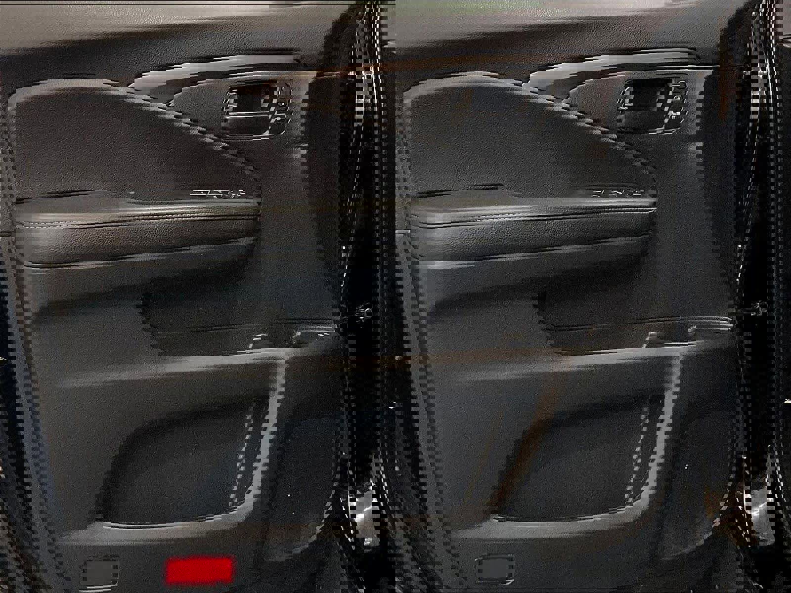 Used 2023 Honda Passport EX-L image 9