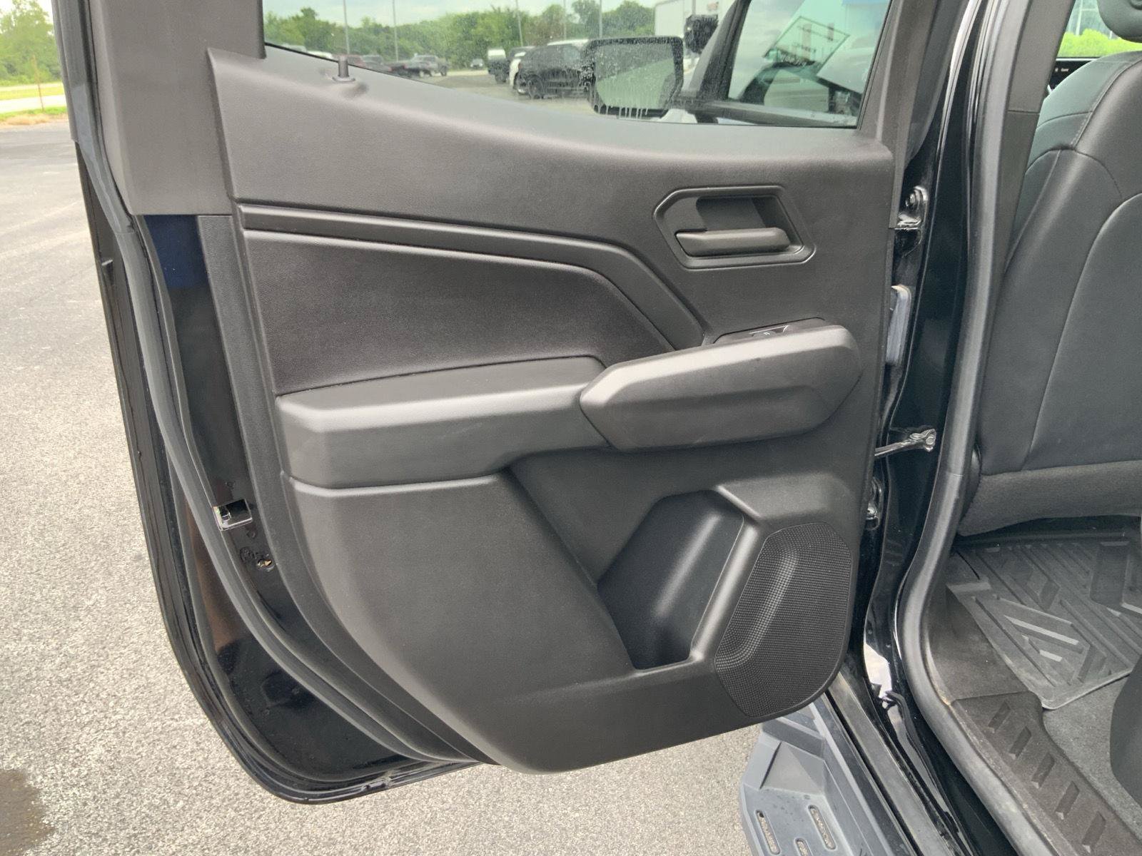 Used 2024 Chevrolet Colorado Trail Boss w/ LPO, Skid Plate Package AWD/4WD image 49