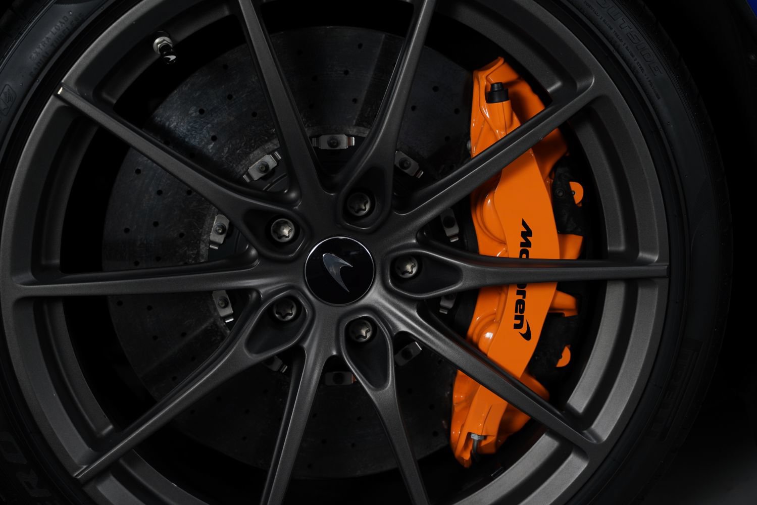 Used 2022 McLaren 765LT RWD image 22