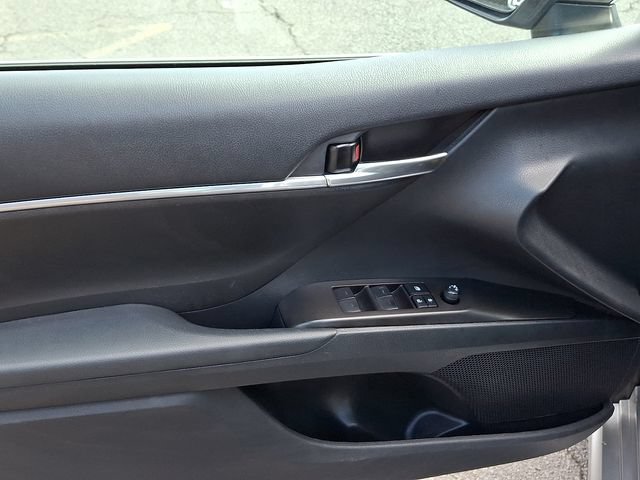 Used 2022 Toyota Camry SE AWD/4WD image 13