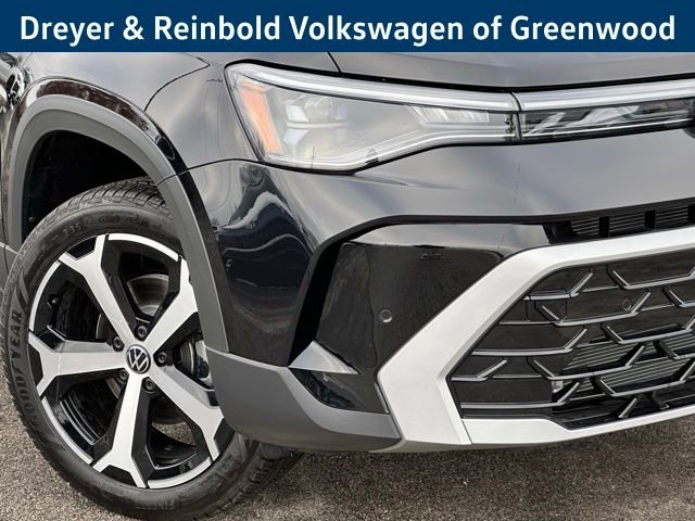 New 2026 Volkswagen Taos SEL image 10