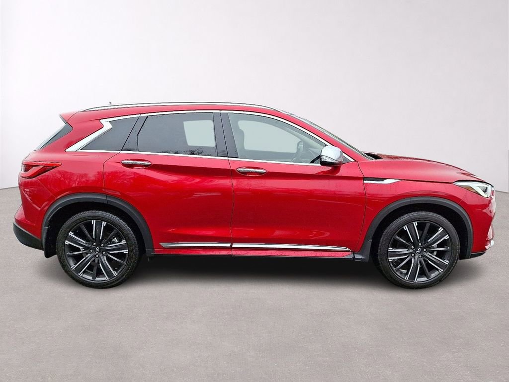Used 2023 INFINITI QX50 Sensory w/ Accent Package AWD/4WD image 8