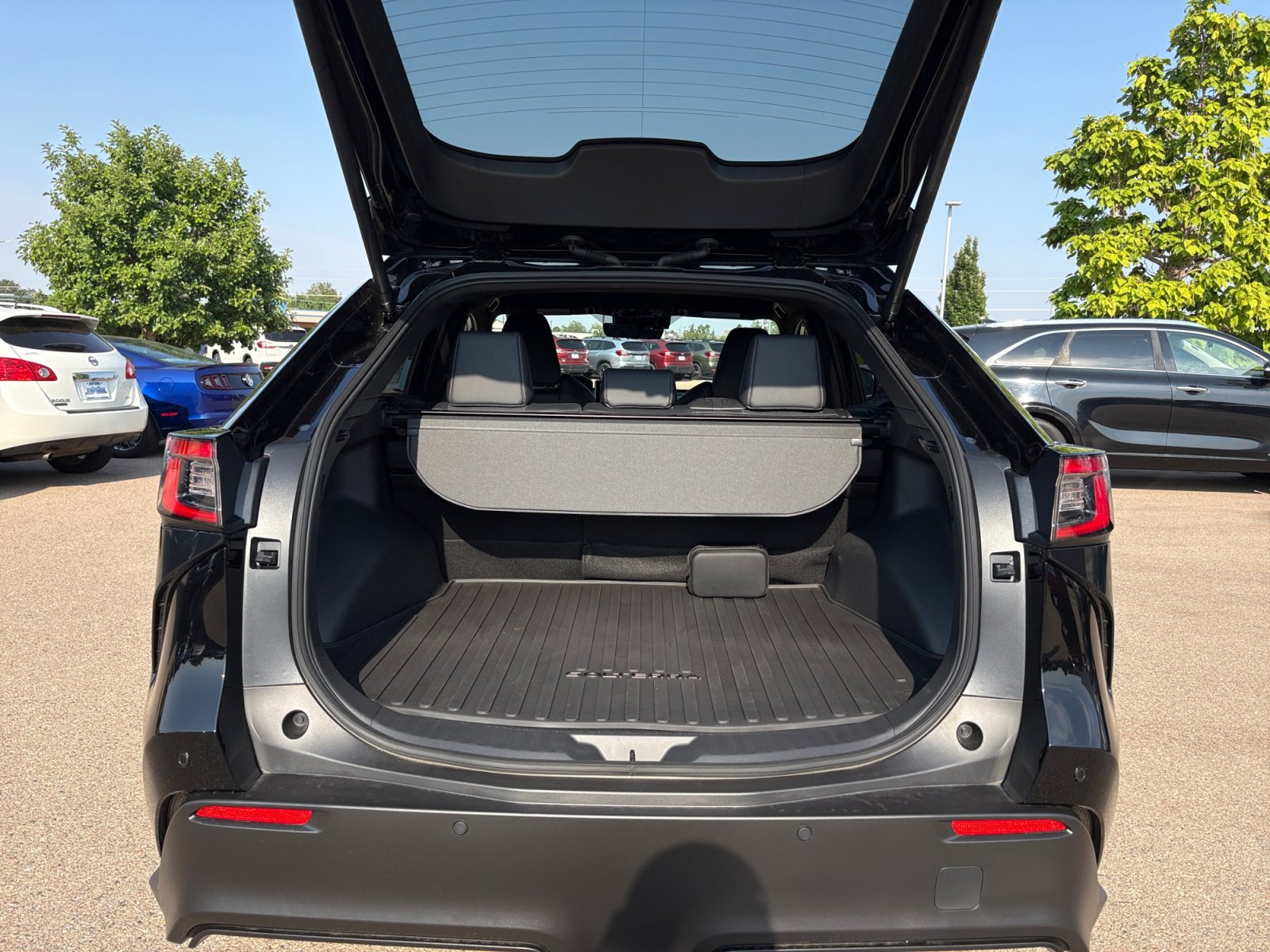 New 2026 Subaru Solterra w/ Premium Convenience Package AWD/4WD image 31