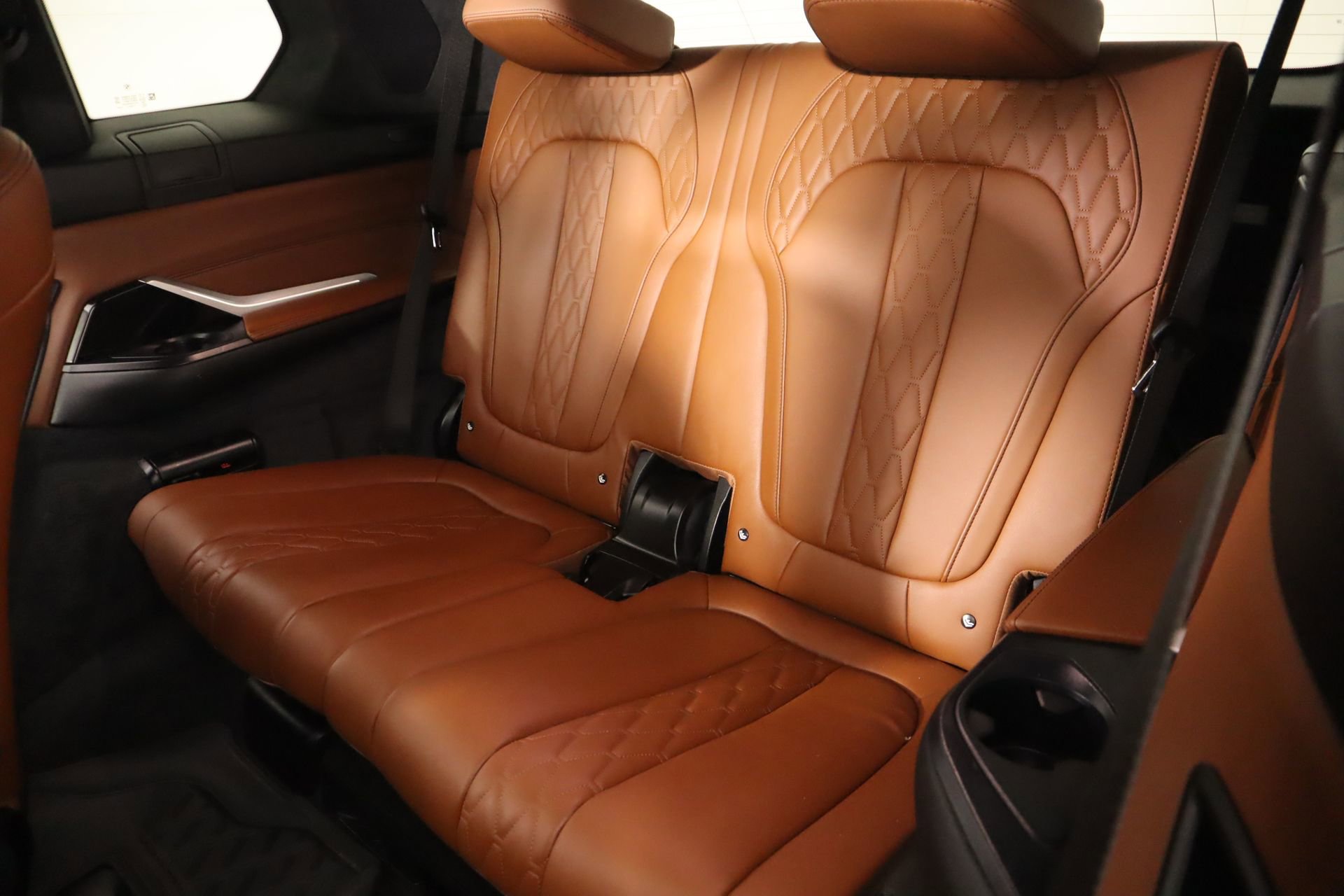 Used 2024 BMW X7 xDrive40i w/ Executive Package image 14