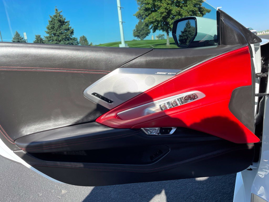 Used 2022 Chevrolet Corvette Stingray Premium Conv w/ Z51 Performance Package RWD image 20