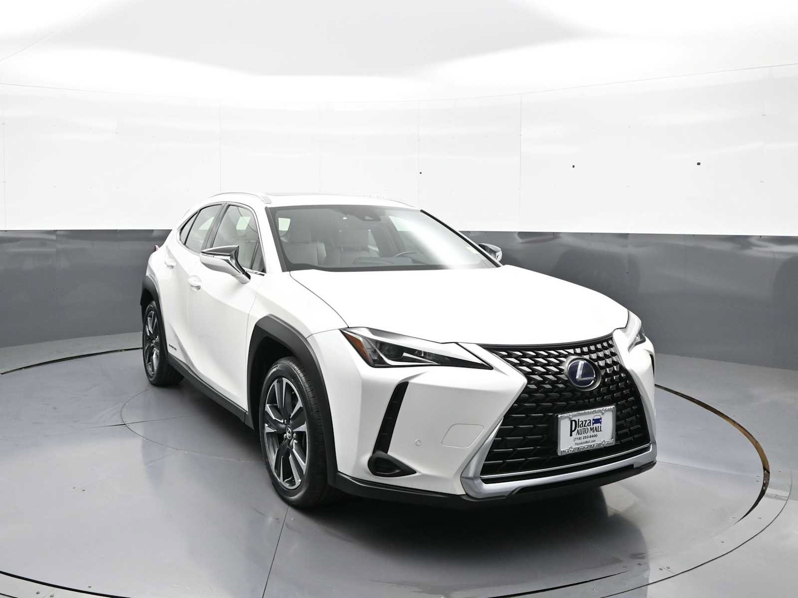 Used 2021 Lexus UX 250h w/ Premium Package AWD/4WD image 3