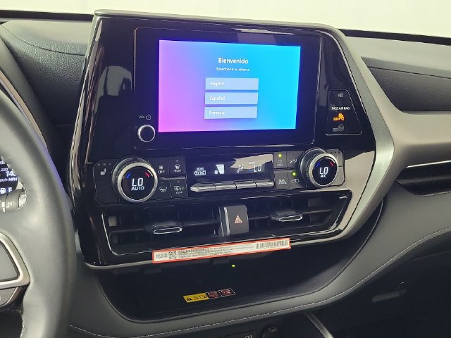 Certified 2026 Toyota Highlander XLE AWD/4WD image 30