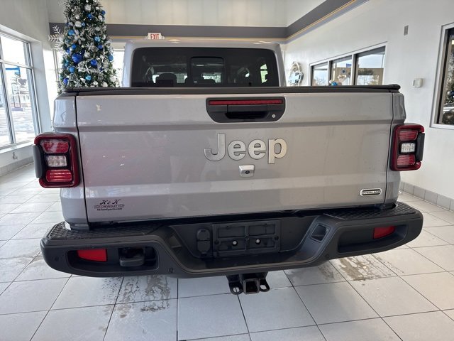 Used 2020 Jeep Gladiator Overland w/ Dual Top Group image 5