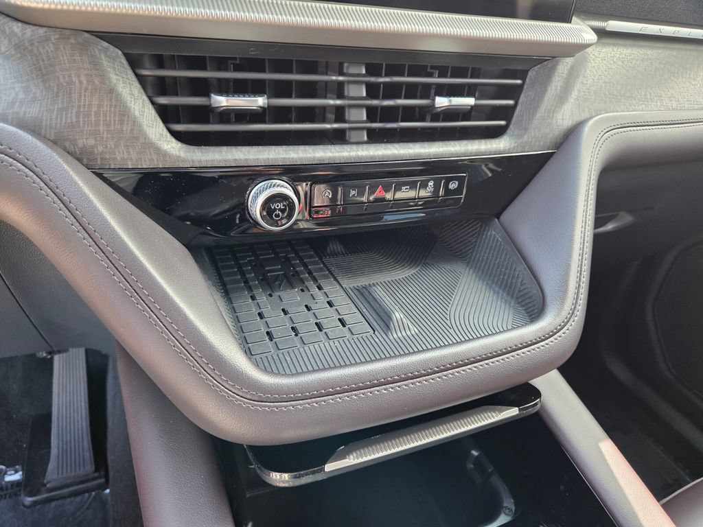 Used 2025 Ford Explorer Platinum RWD image 27