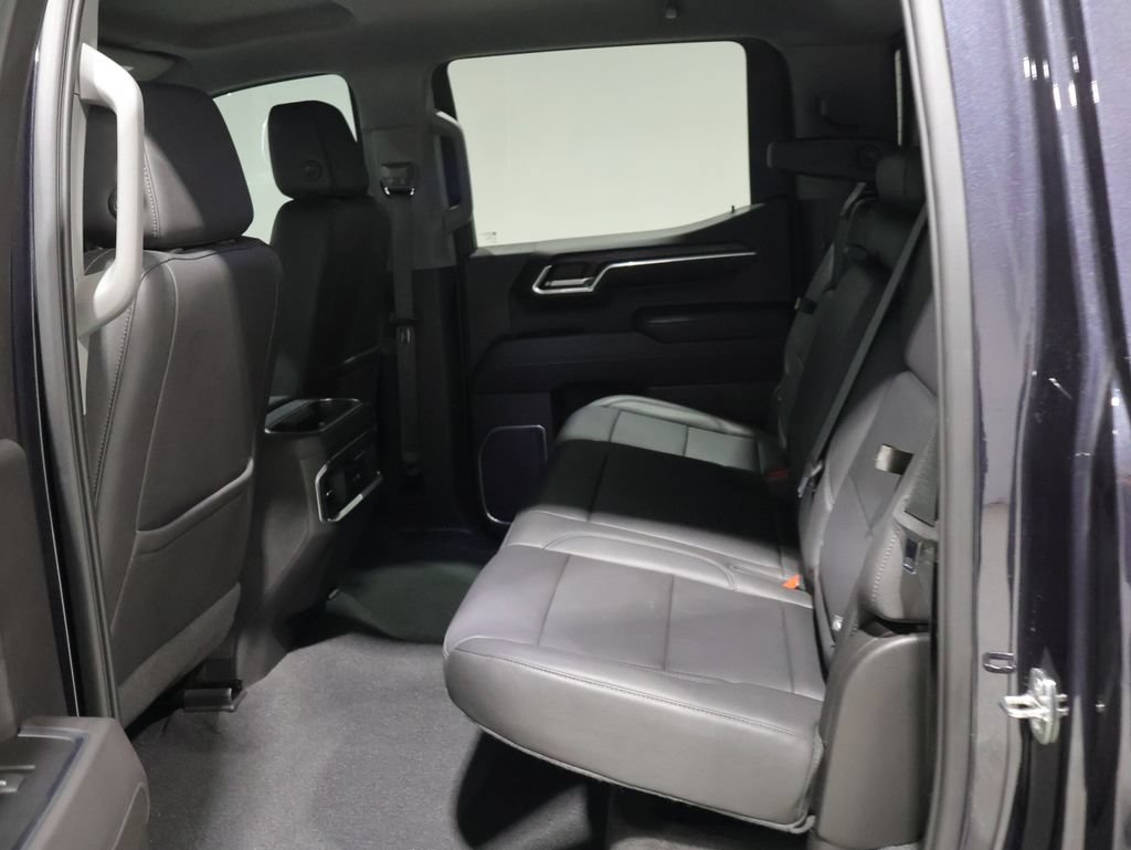 Used 2022 GMC Sierra 1500 SLT w/ SLT Convenience Package AWD/4WD image 19