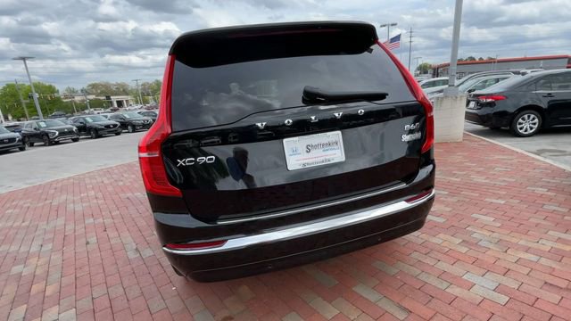 Used 2023 Volvo XC90 B6 Ultimate w/ Protection Package Premier image 8