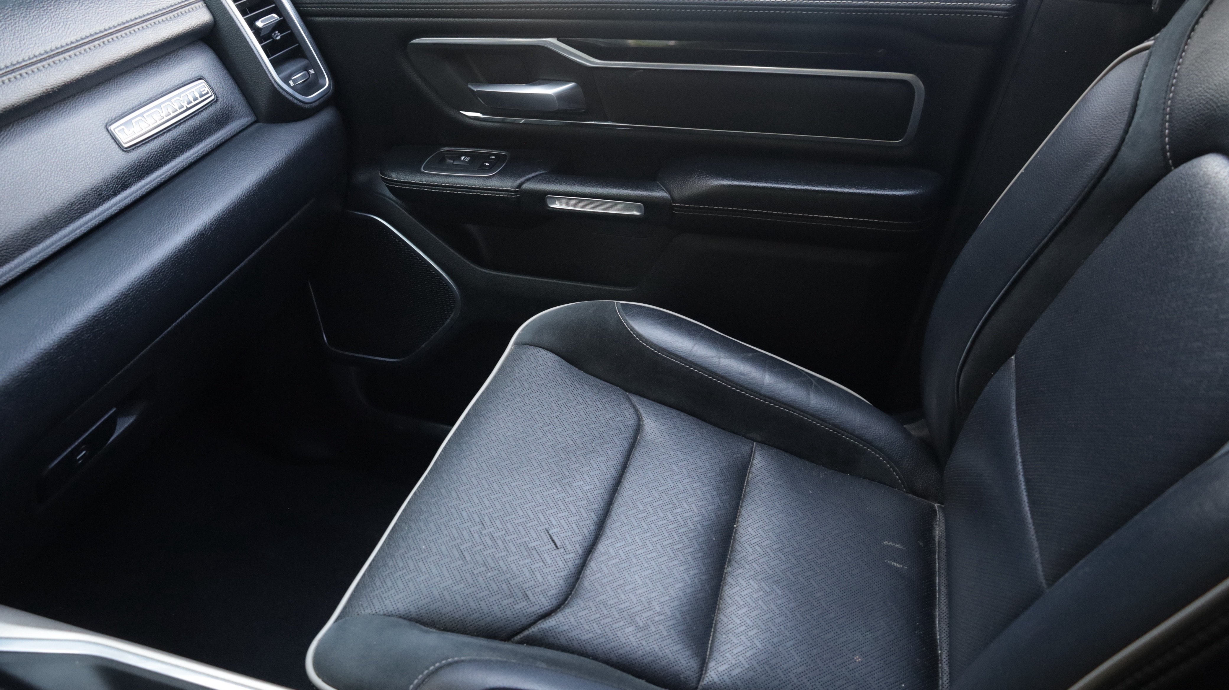 Used 2019 RAM 1500 Laramie w/ Sport Appearance Package RWD image 12