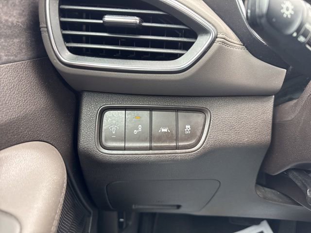 Used 2020 Hyundai Santa Fe SEL image 18