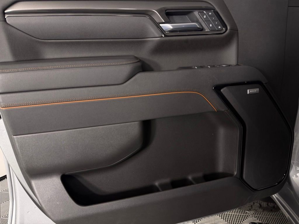 Used 2025 GMC Sierra 2500 AT4 w/ AT4 Premium Plus Package AWD/4WD image 27