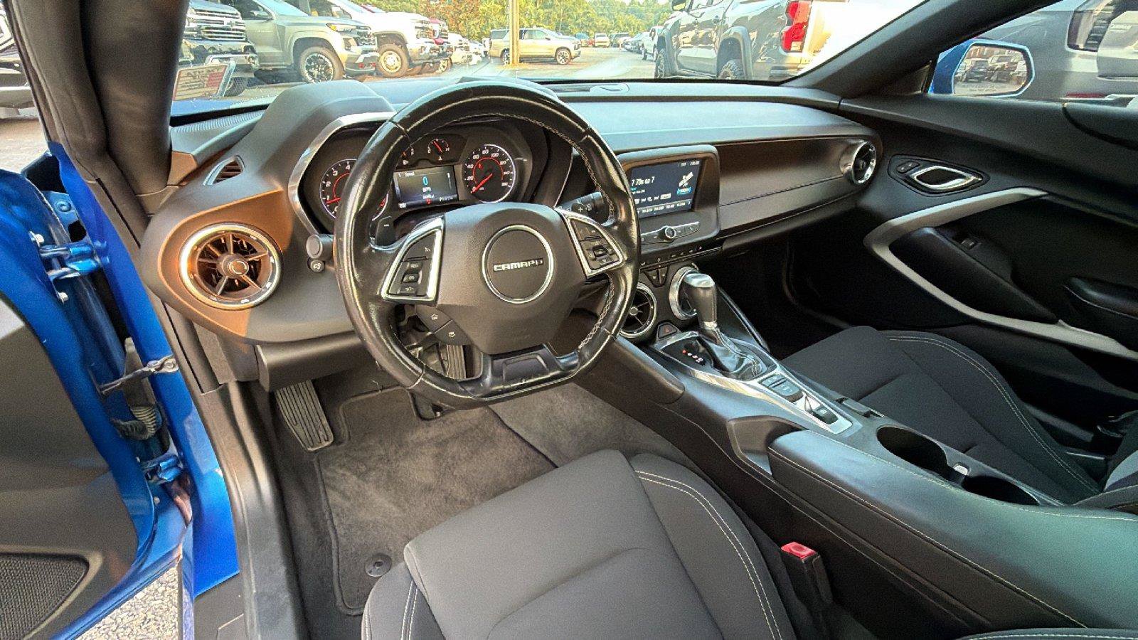Used 2018 Chevrolet Camaro LT RWD image 21