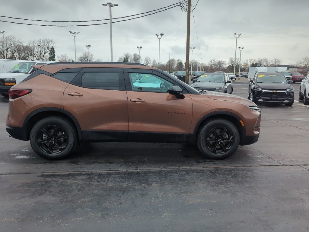 Certified 2024 Chevrolet Blazer LT w/ Convenience Package image 12