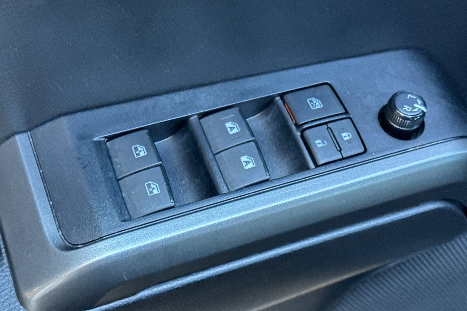 Certified 2023 Toyota Tacoma TRD Off-Road image 15