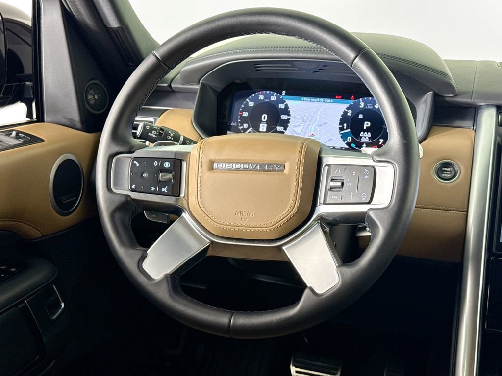 Used 2024 Land Rover Discovery Metropolitan Edition AWD/4WD image 20