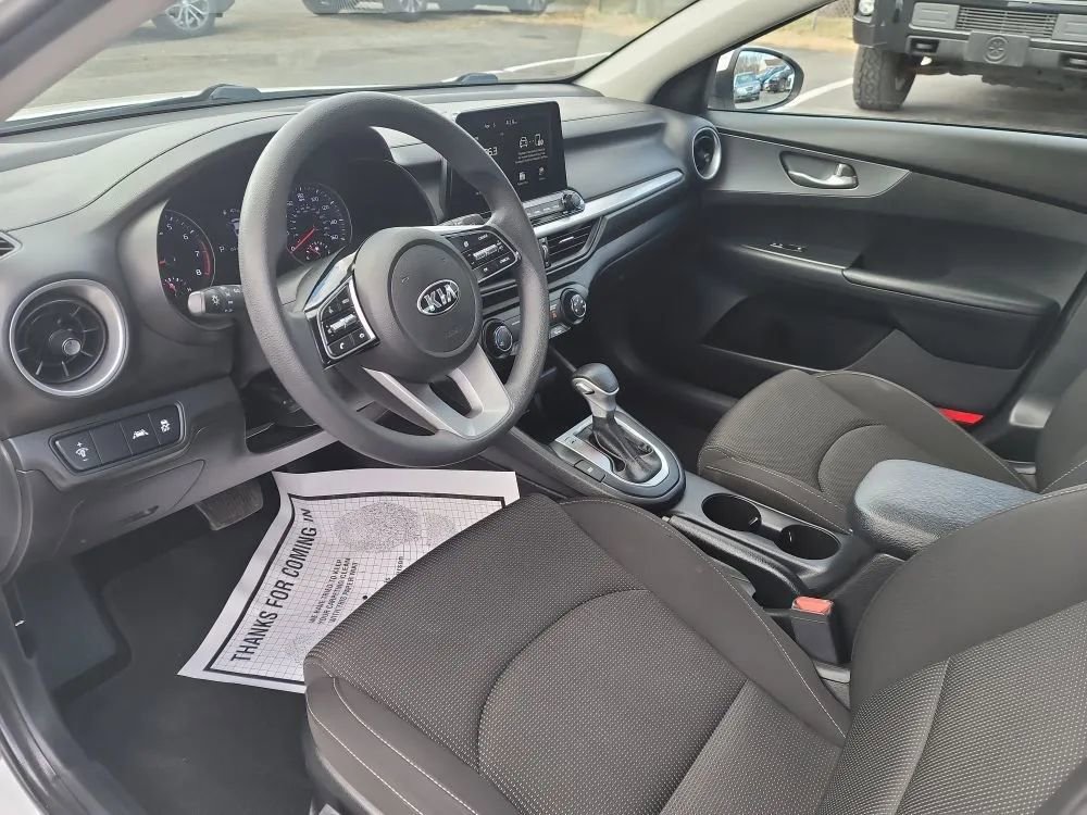 Used 2020 Kia Forte LXS FWD image 10