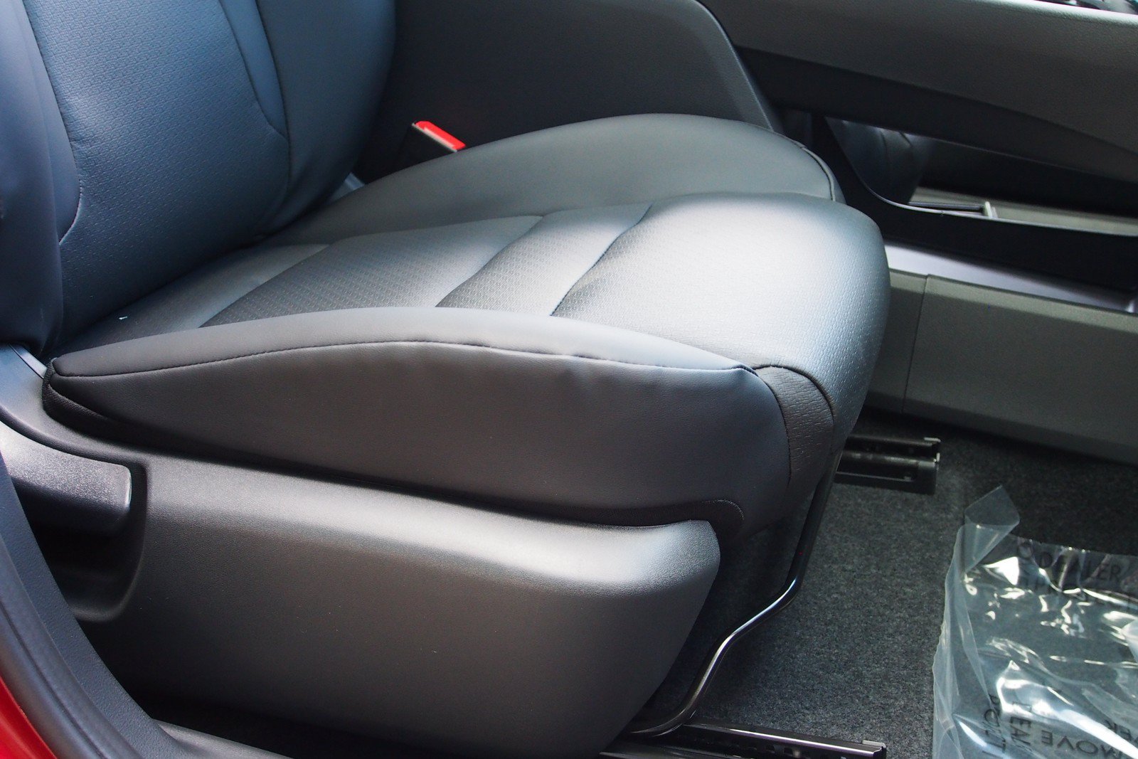 New 2026 Nissan Rogue Dark Armor FWD image 12