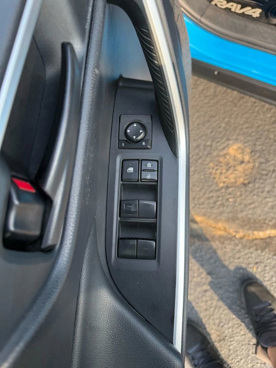 Used 2019 Toyota RAV4 LE w/ All Weather Liner Package image 11