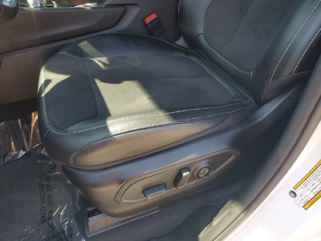 Certified 2024 Jeep Grand Cherokee Altitude RWD image 22