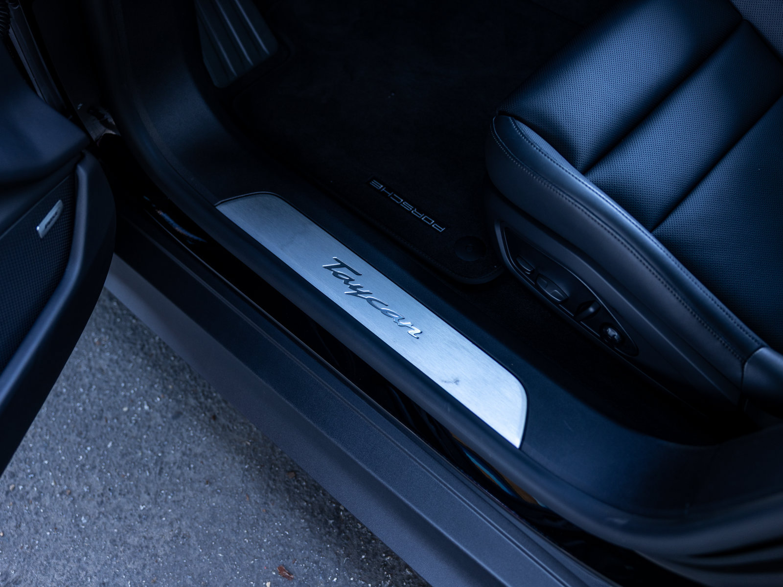 New 2026 Porsche Taycan RWD image 43