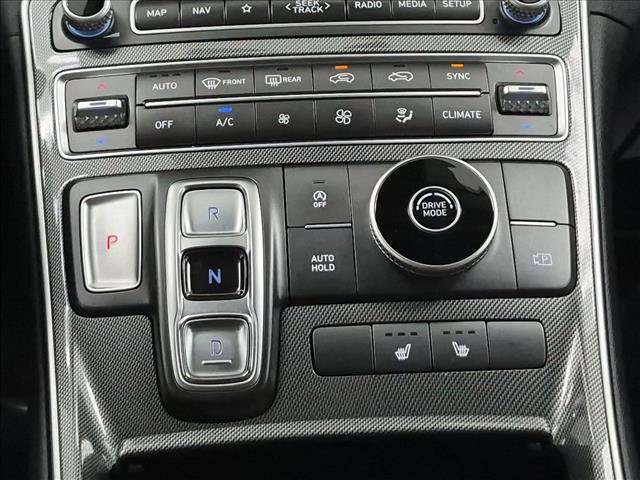 Certified 2023 Hyundai Santa Fe SEL FWD image 12