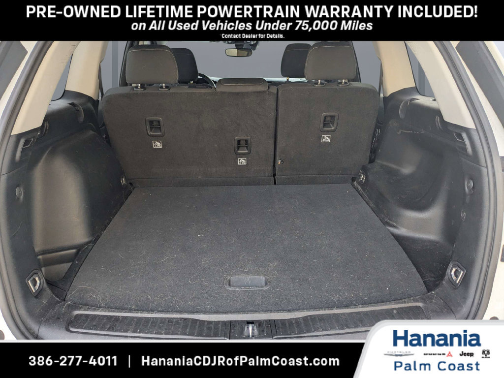 Used 2023 Jeep Grand Cherokee Laredo RWD image 12