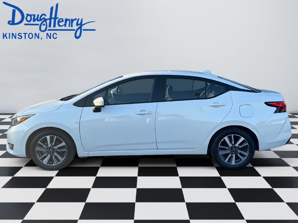 Used 2025 Nissan Versa SV FWD image 2