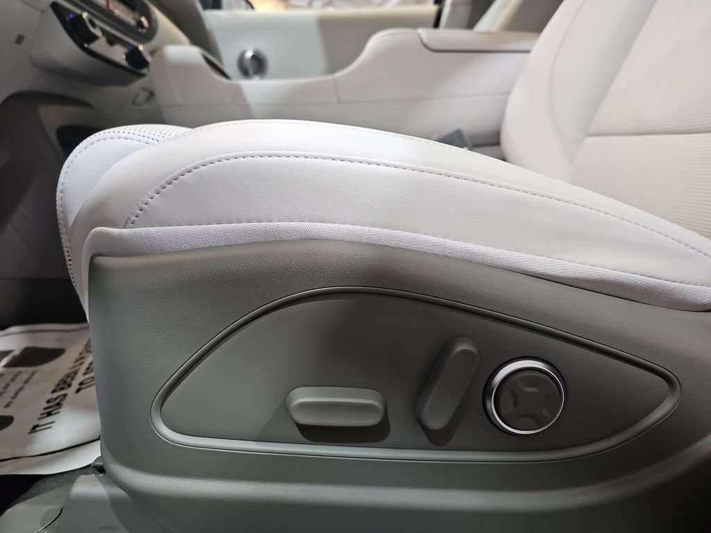 New 2026 Hyundai Palisade SEL Premium FWD image 29