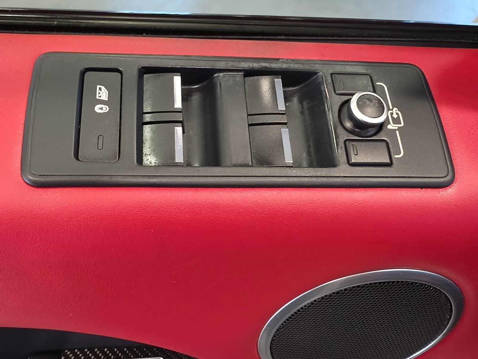 Used 2017 Land Rover Range Rover Sport SVR AWD/4WD image 19