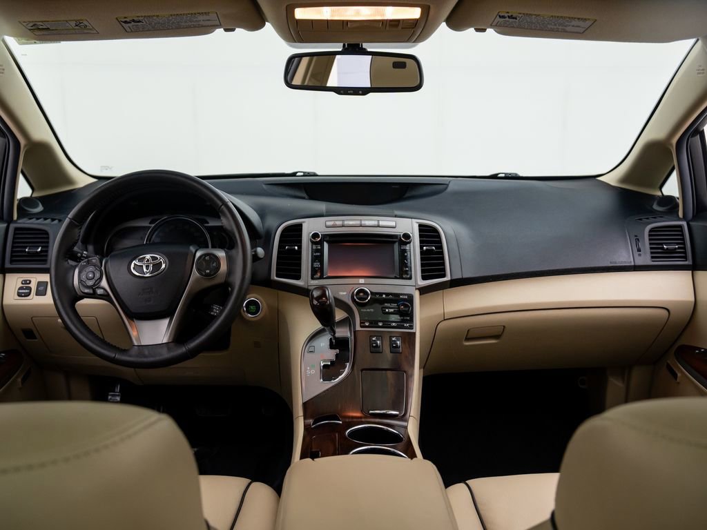 Used 2013 Toyota Venza XLE image 9