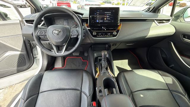 Used 2023 Toyota Corolla SE w/ SE Package image 18