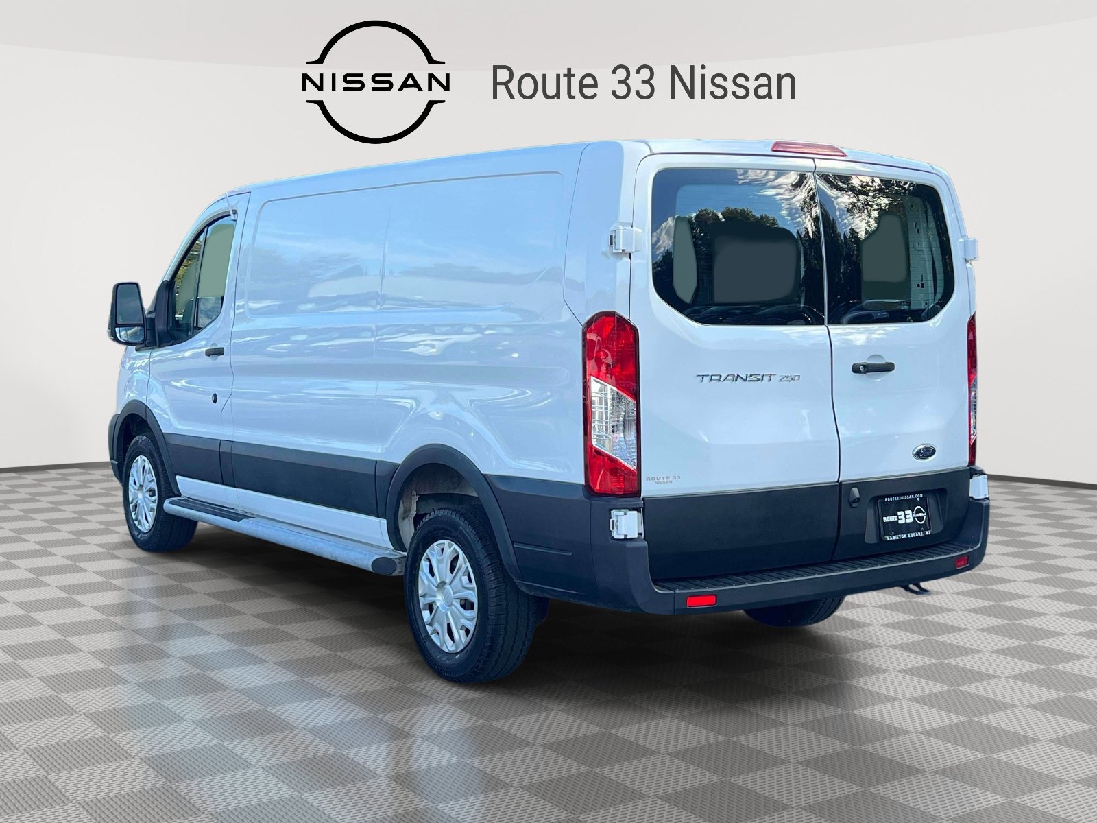 Used 2025 Ford Transit 250 Low Roof w/ Exterior Upgrade Package RWD image 3